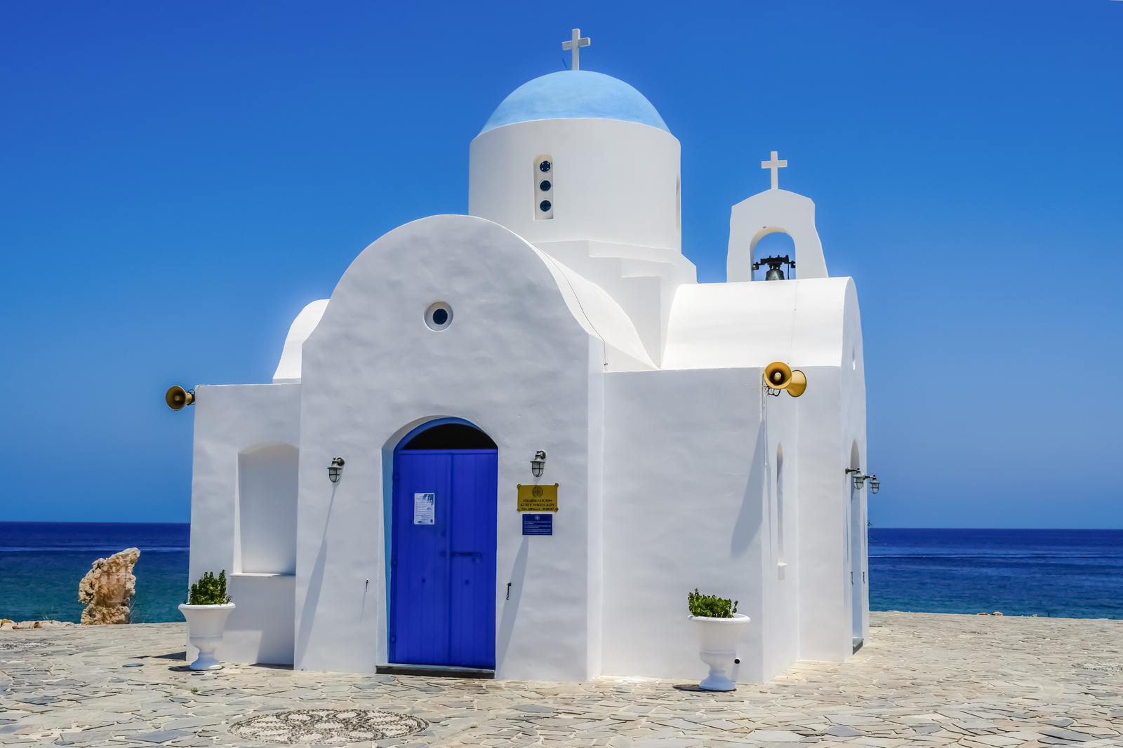 In vitro fertilization (IVF) in Cyprus – opportunities and support for couples and individuals